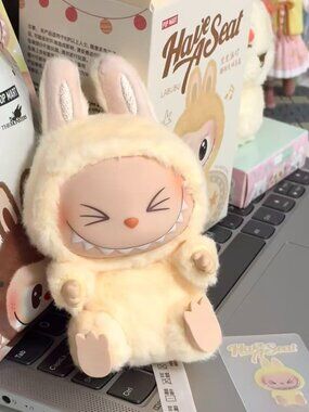 Labubu2.0 have a seat series Confirmed box SISI